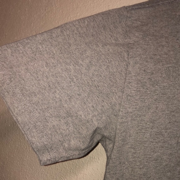 Filson Grey Pocket Tee size Large - has blemish - Picture 4 of 5